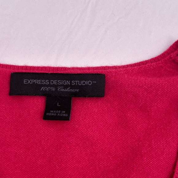 Express Design Studio Y2K strawberry red cashmere v-neck short sleeve sweater - Picture 9 of 10